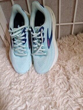 Brooks Women’s Running Sneakers in Mint with Navy Accents